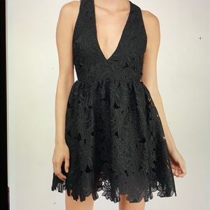 Flounce deep V Skater dress